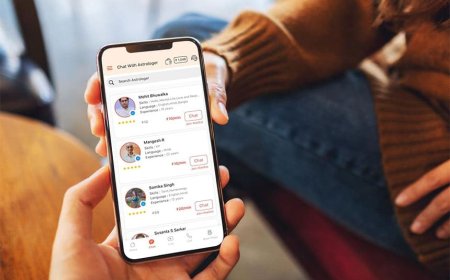 How A Free Chat with an Astrologer is a Big Help