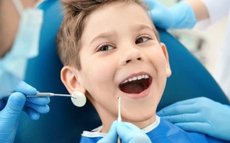 Hoe Angst bij de Tandarts te Overwinnen: Tips voor Ouders en Kinderen