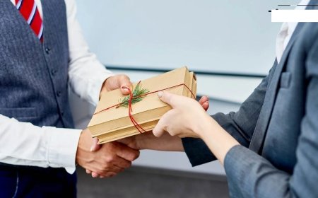 Top 10 Trending Promotional Gifts in Dubai for 2025